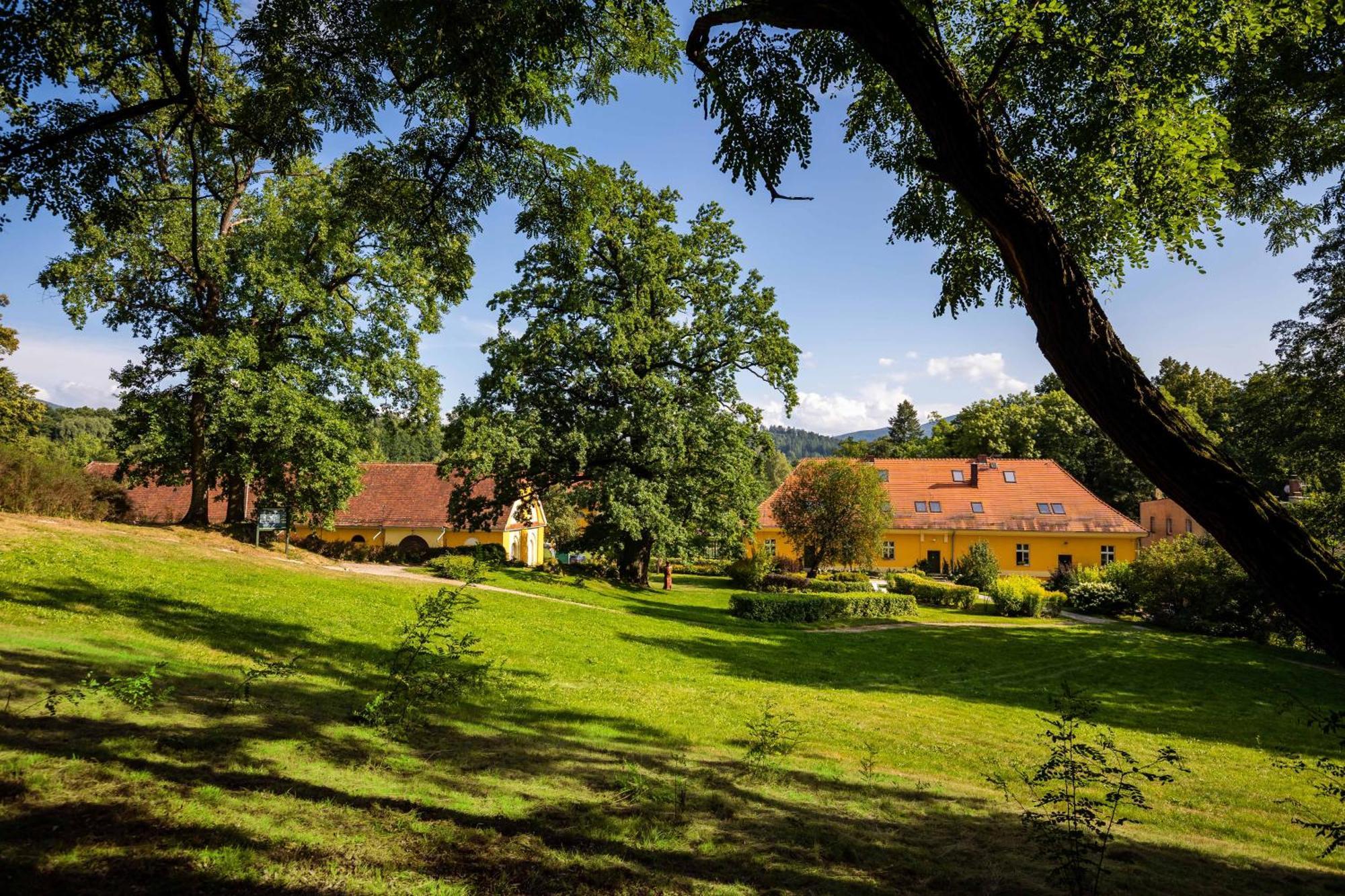 Bukowiec Folwark I Park *